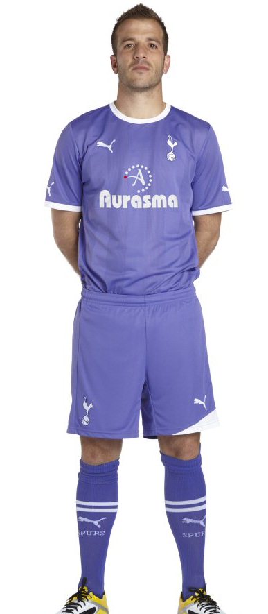 Rafael-van-der-Vaart-Spurs-away-shirt.jpg