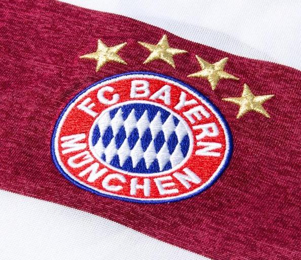 FC Bayern Crest