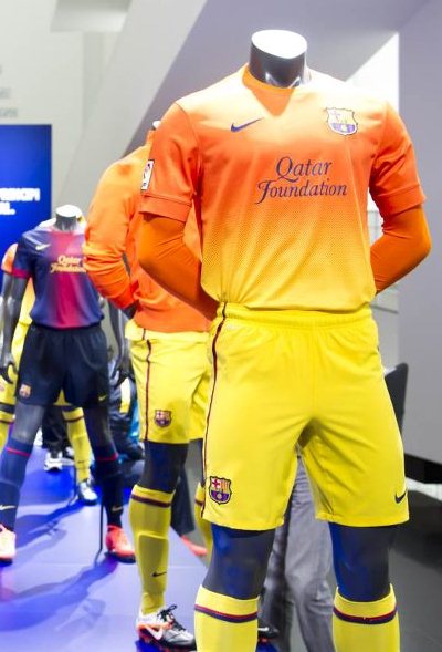 Orange Barcelona Kit 2012-2013