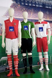 ECO SHORT FEMME FOOTBALL ARBITRE BIBIAN - MACRON - Tailles XS - 2XL