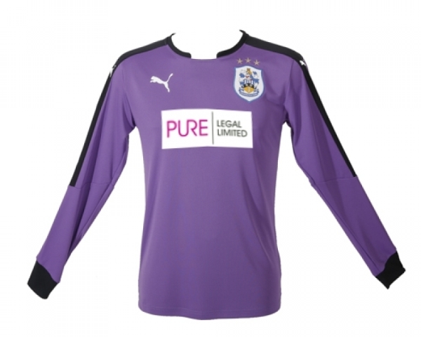 HTAFC Home Goalkeeper Kit 2015 2016