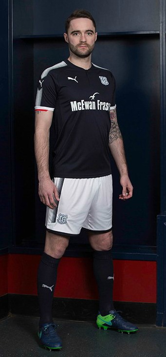 Maillot Ligue des Champions 2016/2017 - Domicile, Extérieur, Third