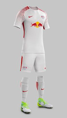 Leipzig Home Strip 17 18