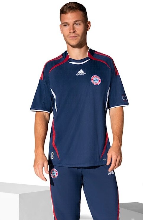 FC Bayern Munchen Teamgeist New Jersey 2021-22