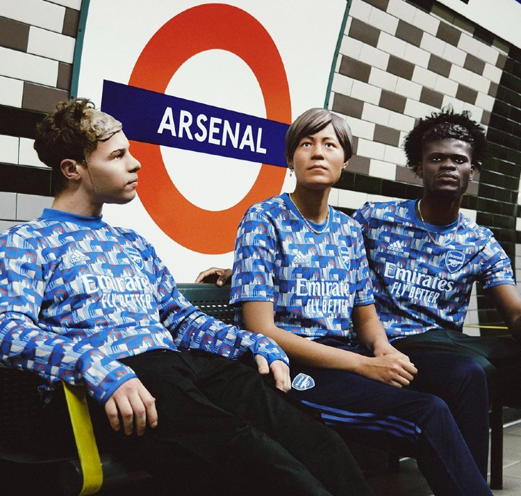 Arsenal London Train Seat Kit 2022