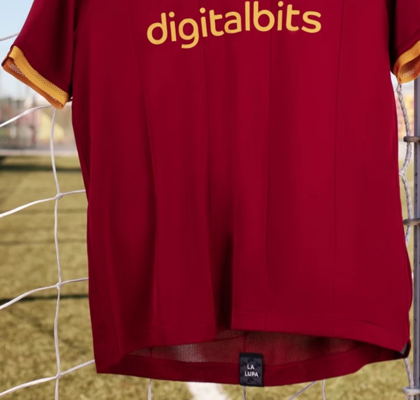 La Lupa on Roma Special jersey 2022