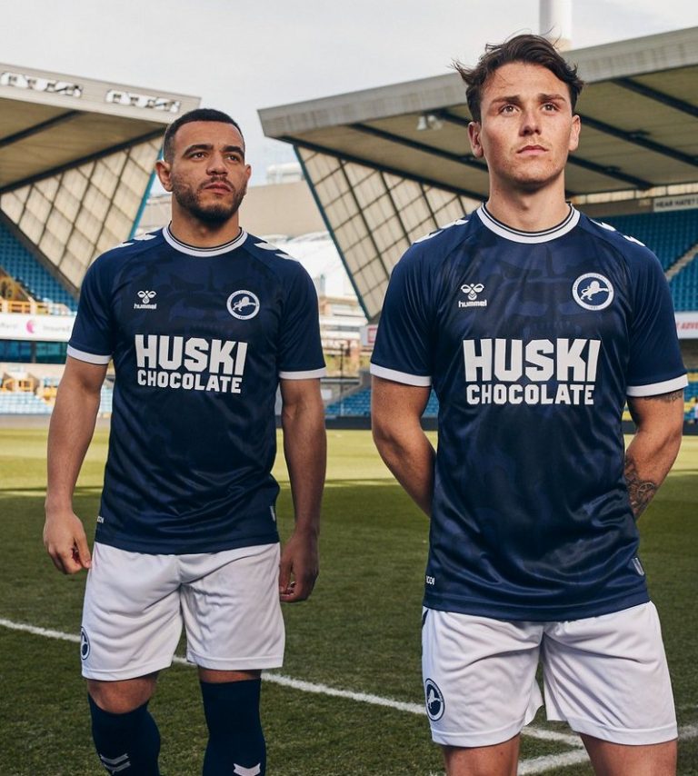 Maillot De Gardien Millwall 2022-2023 - Hummel - Authentique - Neuf Avec étiquettes