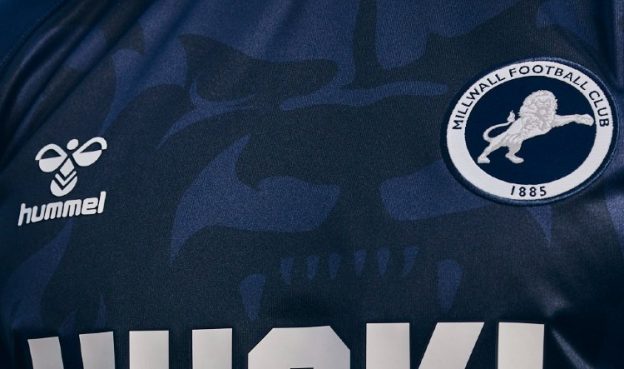 Lion on Millwall Shirt 2022-23