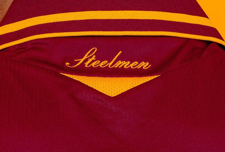 Steelmen on Back of Motherwell FC Jersey 22 23