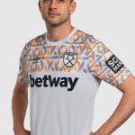 New Umbro West Ham Away GK Shirt 22-23 | Orange & Grey WHUFC Goalkeeper Kit