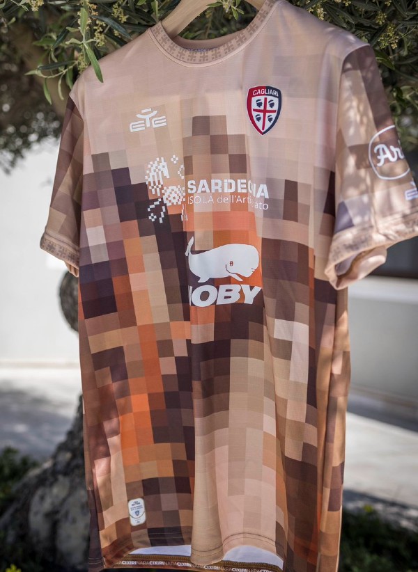 Cagliari Sa Die de sa Sardigna Jersey 2024 vs Lecce