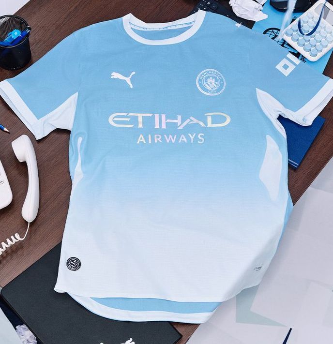 Man City Home Top 26-27